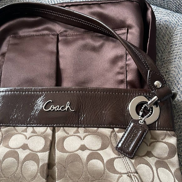 Coach Ashley Sateen Signature C Hobo Purse Brown Tan Hippie - Picture 15 of 16